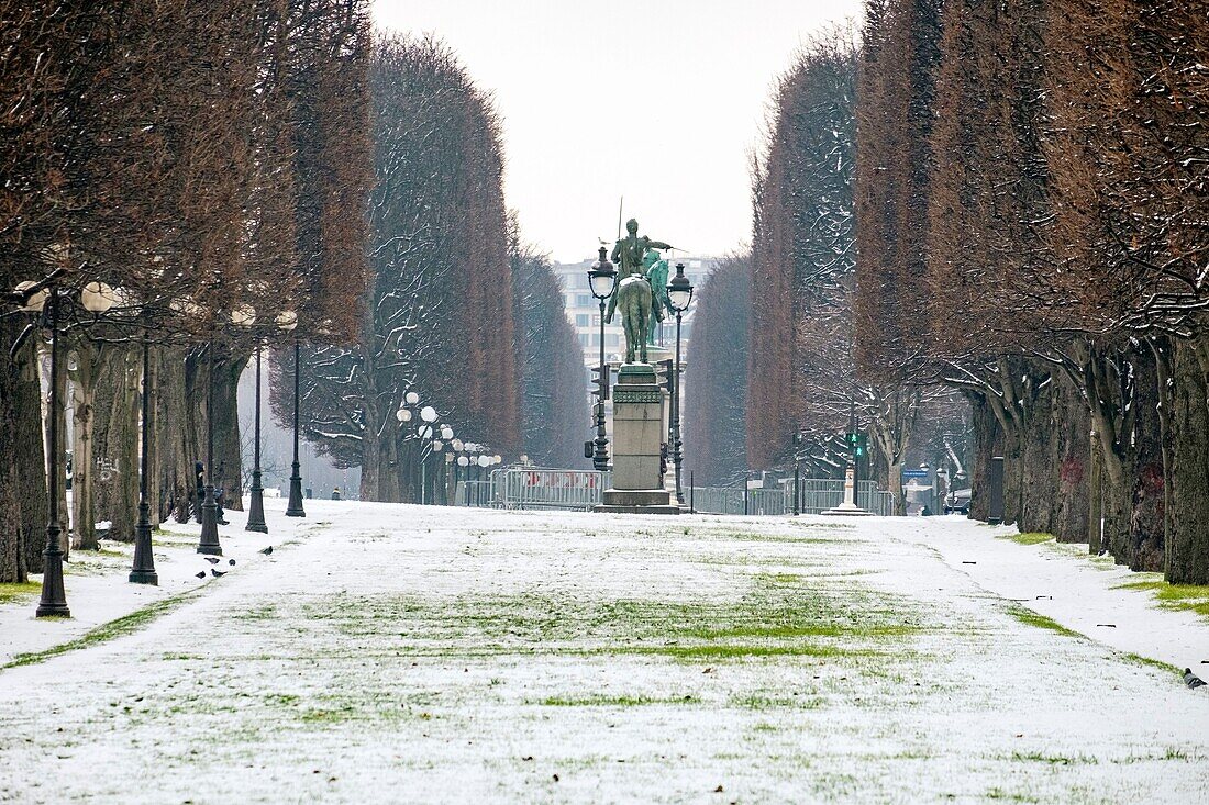 France, Paris, the course Queen under the snow