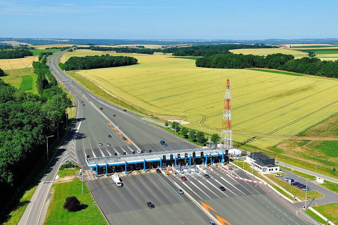 Frankreich, Seine et Marne, Mautstelle der Autobahn A4, Montreuil aux Lions (Luftaufnahme)