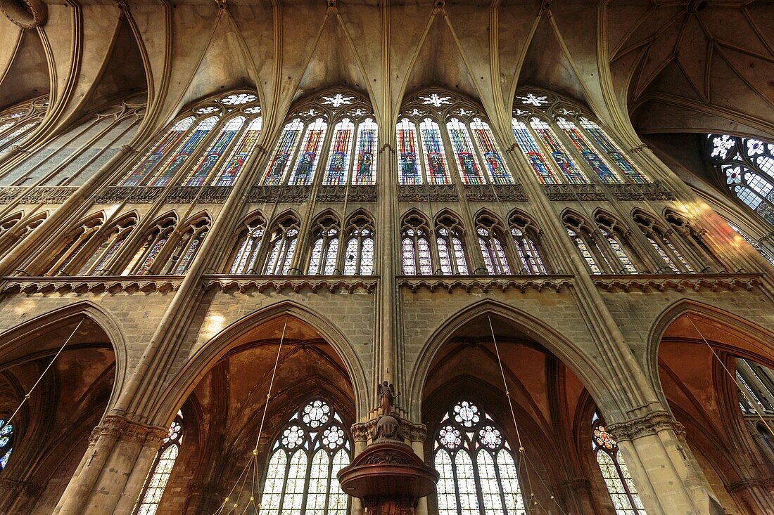 France, Moselle, Metz,Saint Etienne of Metz gothic cathedral, nave and stained glass windows