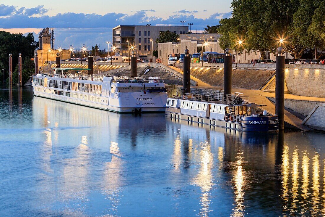 France, Bouches du Rhone, Arles, The Rhone, Fluvial Stop