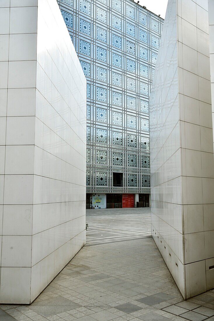 Frankreich, Paris, Institut du Monde Arabe (IMA), entworfen von den Architekten Jean Nouvel und Architecture-Studio