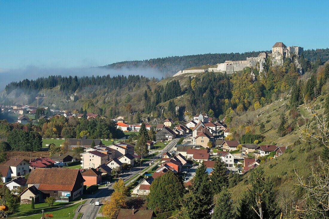 France, Doubs, Pontarlier, the village of Cluse and Mijoux dominated by the fort of Joux