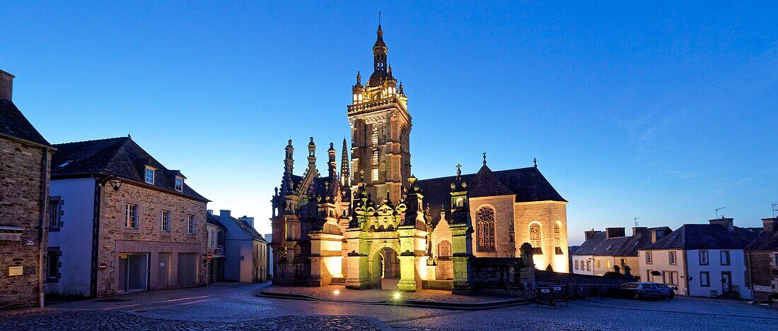 Frankreich, Finistere, Halt auf dem Jakobsweg, St. Thegonnec, Pfarrbezirk, die Kirche