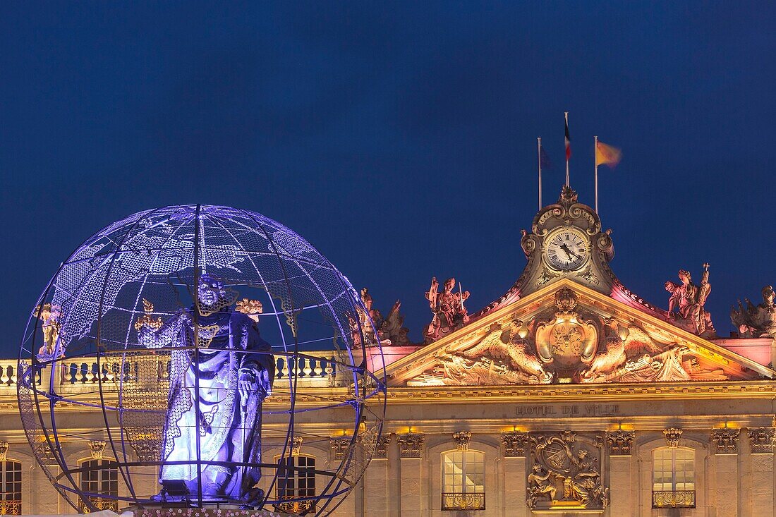 France, Meurthe et Moselle, Nancy, Stanislas square (former royal square) built by Stanislas Leszczynski, king of Poland and last duke of Lorraine in the 18th century, listed as World Heritage by UNESCO, statue of Stanislas and facade of the townhall