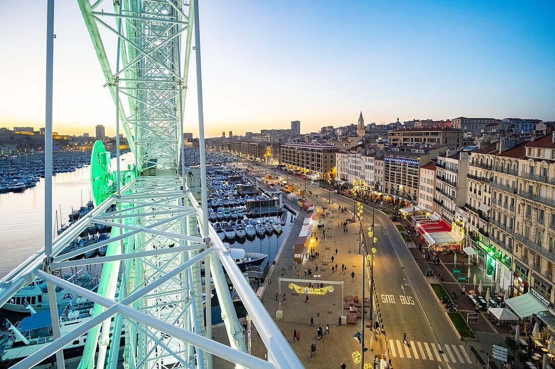 Frankreich, Bouches du Rhone, Marseille, der alte Hafen vom Riesenrad aus (Luftaufnahme)