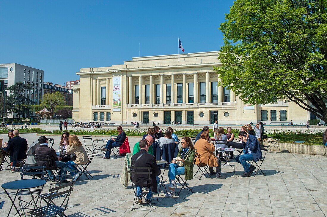Frankreich, Hauts de Seine, Puteaux, Rathaus, Gebäude mit Art-déco-Architektur, Esplanade und Terrasse