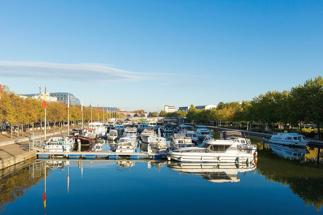 France, Meurthe et Moselle, Nancy, port on the Meurthe river downtown