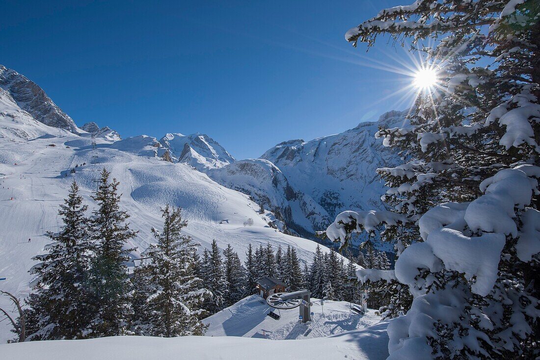Frankreich, Savoie, Massif de la Vanoise, Pralognan La Vanoise, Nationalpark, Richtung Bochor, Orientierungstafel über das Skigebiet und die Bochor-Nadel