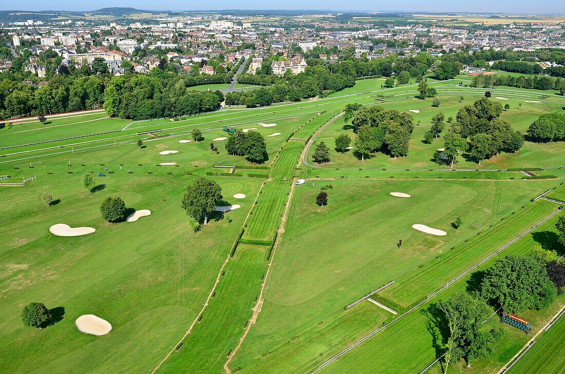 Frankreich, Oise, Compiegne, Galopprennbahn (Luftaufnahme)