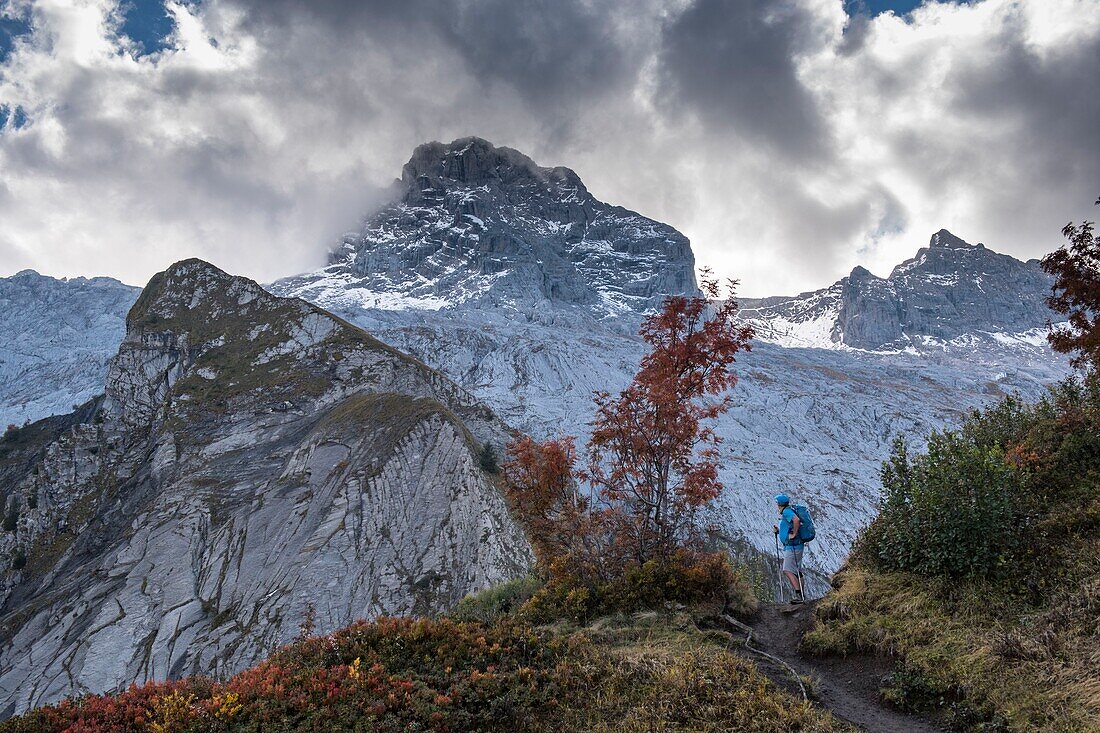 France, Haute Savoie, Le Grand Bornand, Aravis massif, hike to Pointe Percée (2750m) passage to the Oulettaz pass