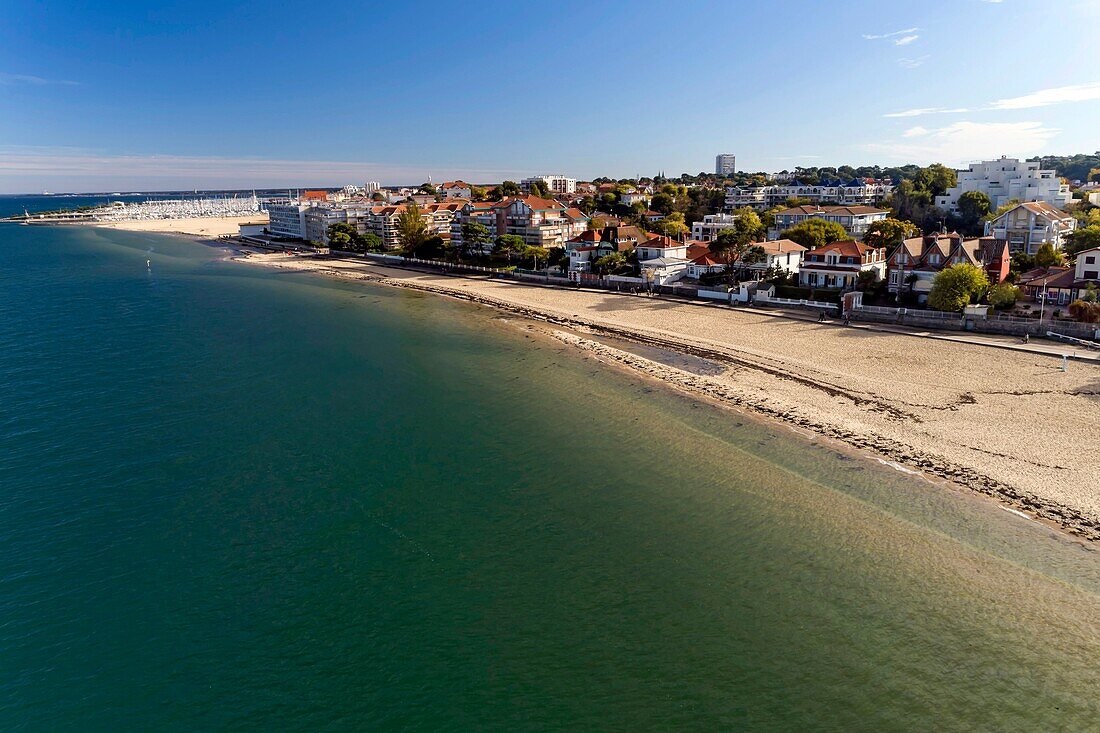 France, Gironde, Bassin d'Arcachon, Arcachon, the beach east of Eyrac Pier (aerial view)