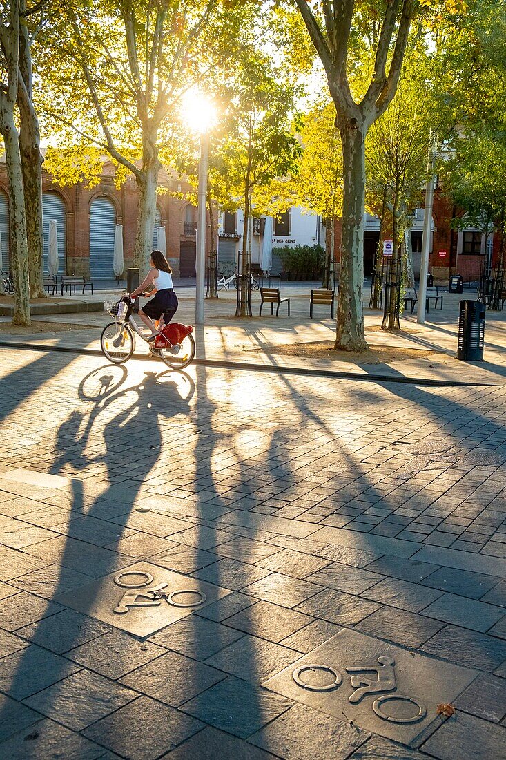 France, Haute Garonne, Toulouse, St. Peter's Square