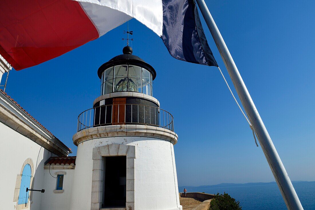 Frankreich, Var, Iles d'Hyeres, Parc national de Port Cros (Nationalpark von Port Cros), Insel Le Levant, militärische Zone, der Titan-Leuchtturm