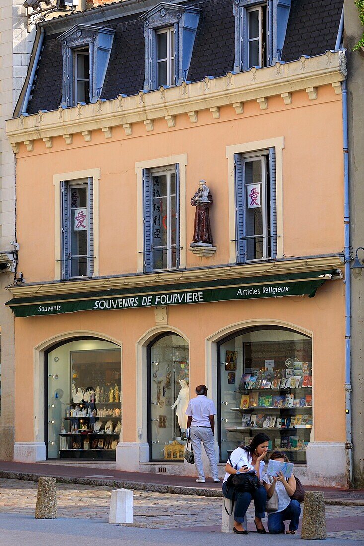 France, Rhône, Lyon, 5th district, Fourvière district, a UNESCO World Heritage site, Place de Fourvière, souvenir shop