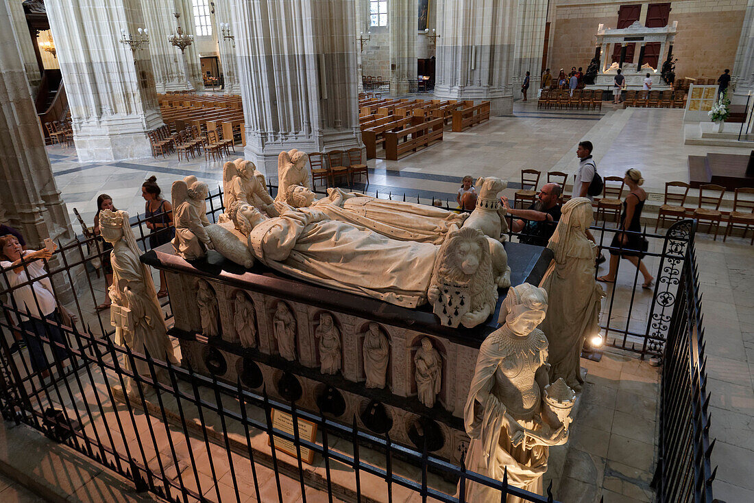 France, Loire Atlantique, Nantes, St Pierre St Paul Cathedral, tomb of Marguerite de Foix and duke of Brittany Francis II, the last Duke of the independent Brittany in the 15th century