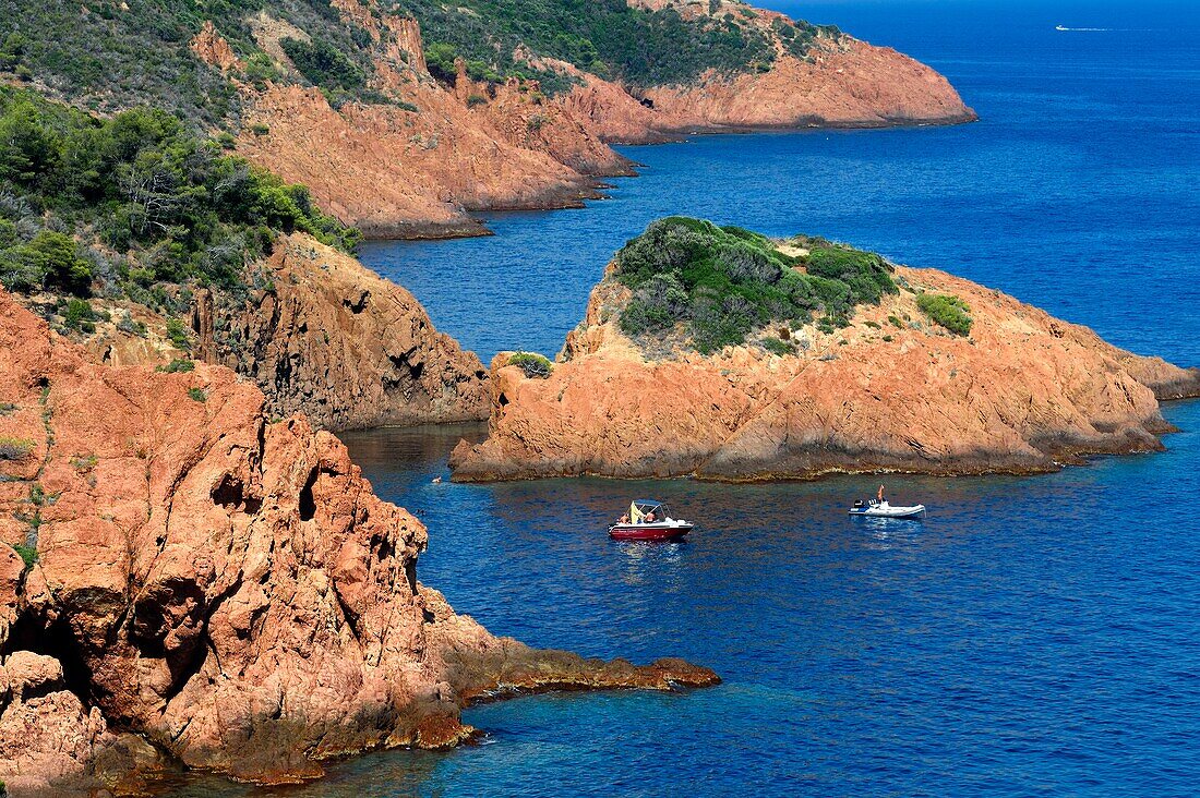 Frankreich, Var, Agay Gebiet neben Saint Raphael, Massif de l'Esterel (Esterel-Massiv), Massiv von Cap Roux, die Corniche d'Or, Bach von Saint Barthelemy