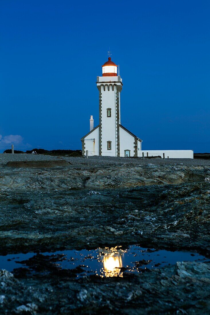 Frankreich, Morbihan, Belle Ile en mer, Sauzon, Der Leuchtturm Pointe des Poulains