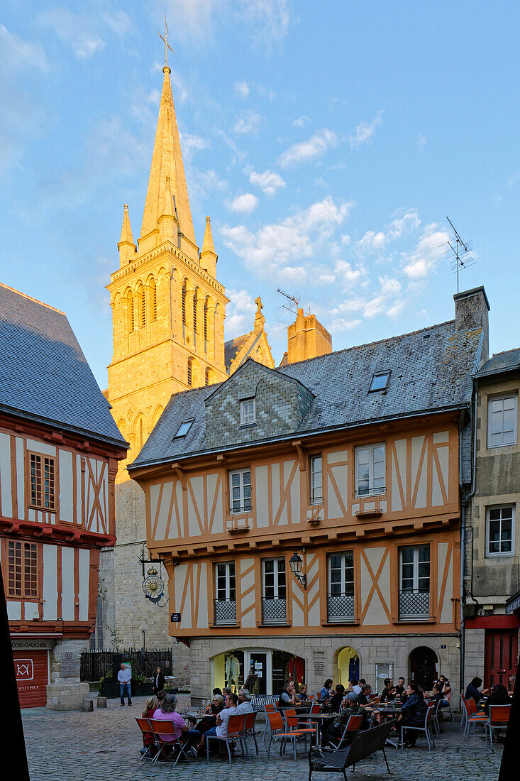 France, Morbihan, Gulf of Morbihan, Vannes, the medieval old town, timbered houses on Henri the fourth square and Saint Pierre Cathedral