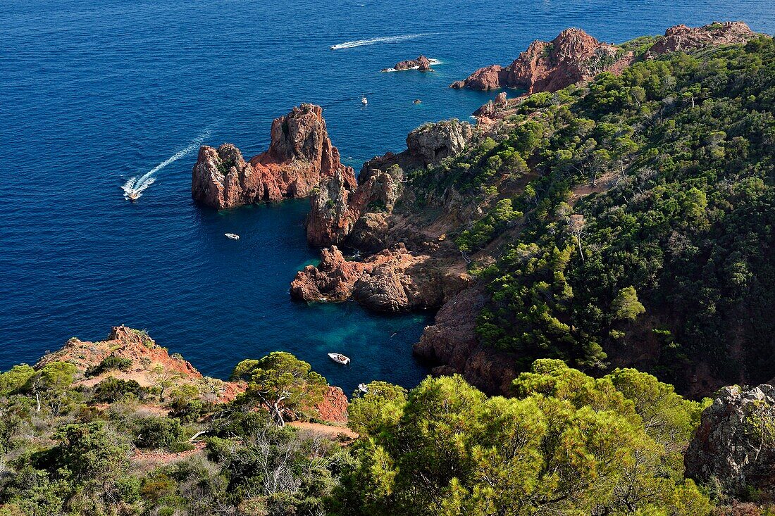 France, Var, Agay area next to Saint Raphael, Massif de l'Esterel (Esterel Massif), cape du Dramont creek