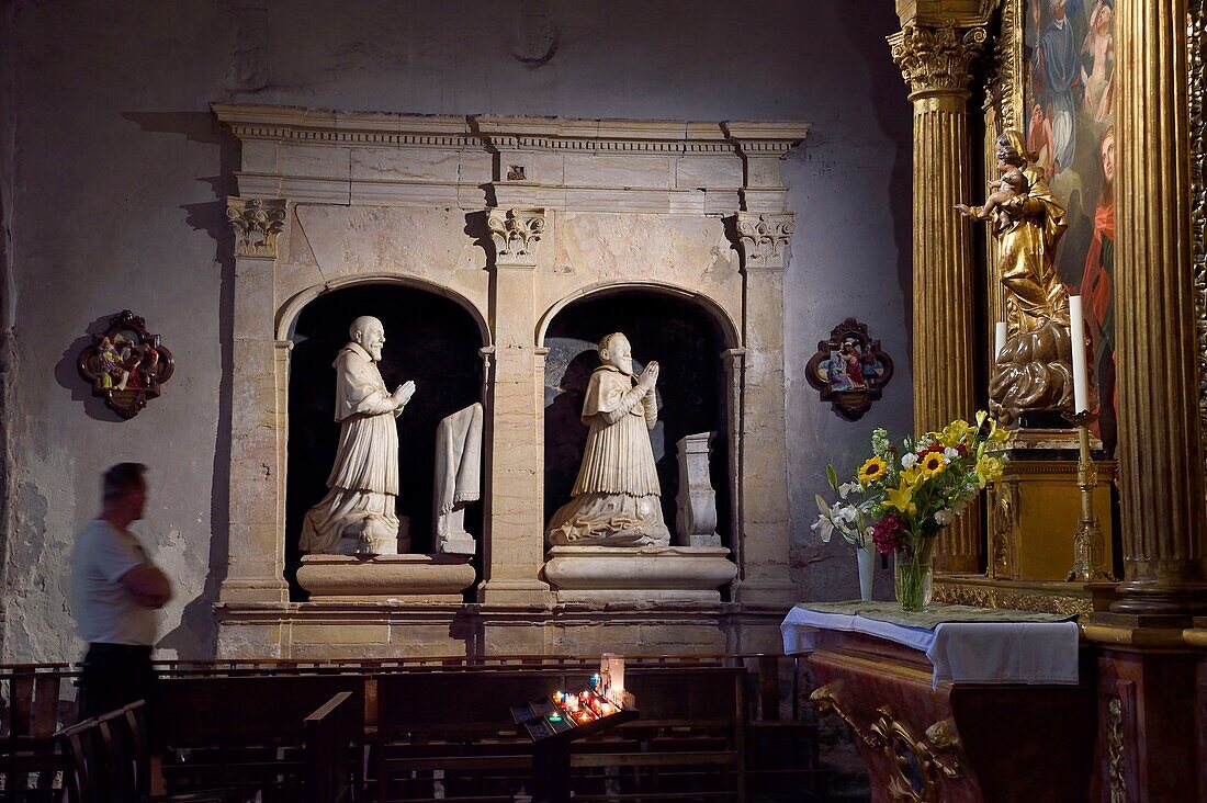 France, Var, Frejus, the St. Leonce cathedral (16th century), prayers