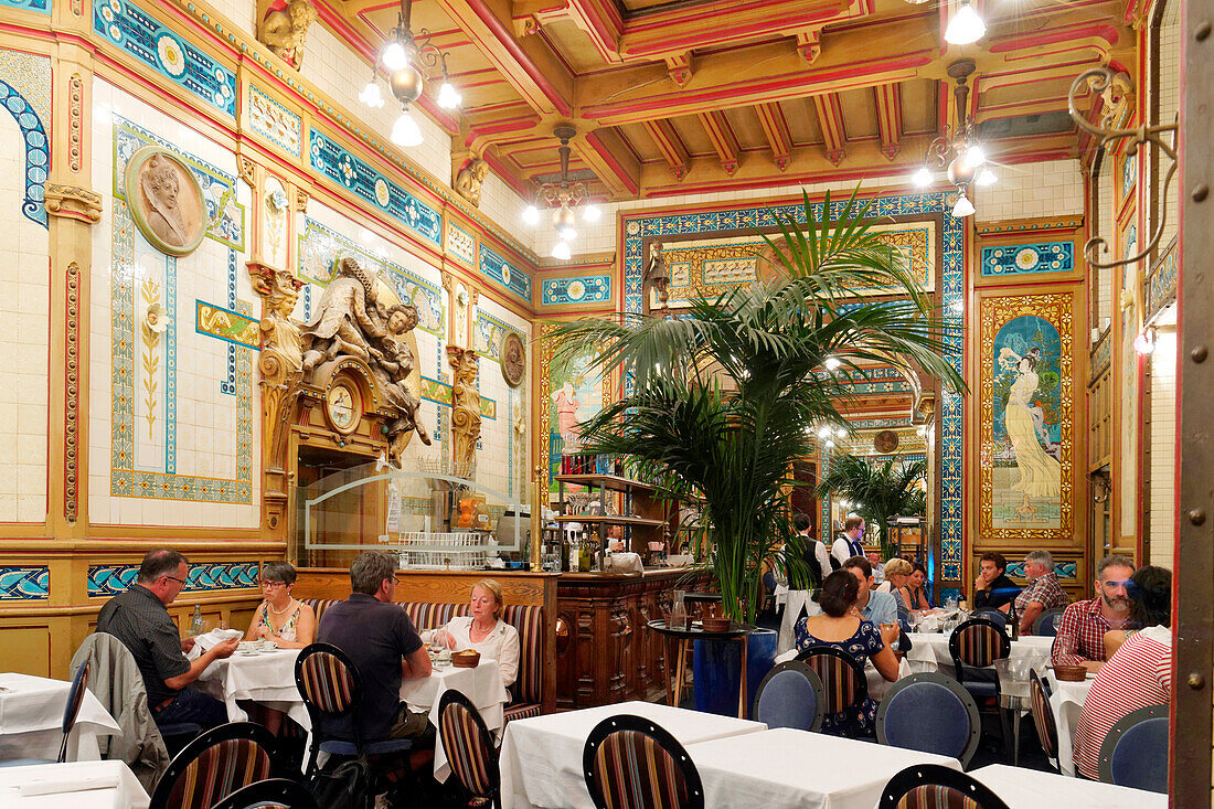 France, Loire Atlantique, Nantes, La Cigale Brasserie, interior decorated with Art Nouveau Style