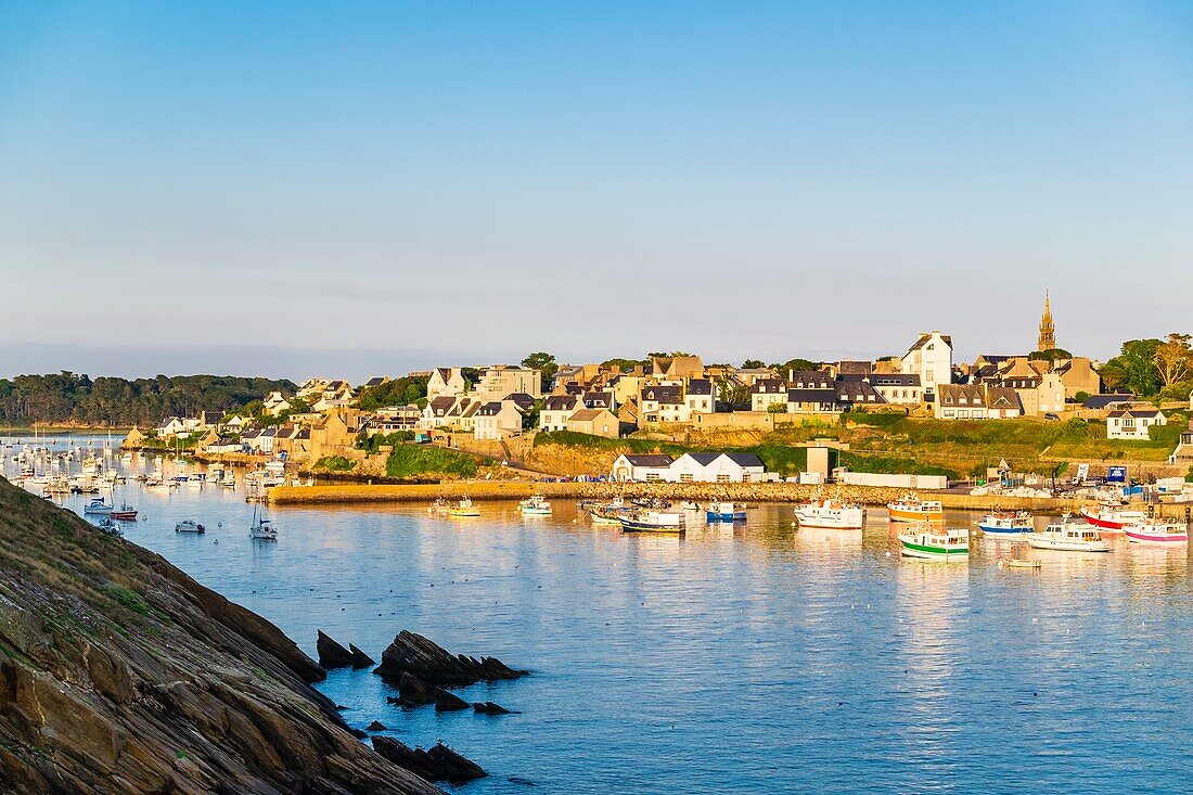 France, Finistere, Le Conquet, fishing port in the marine natural park of Iroise