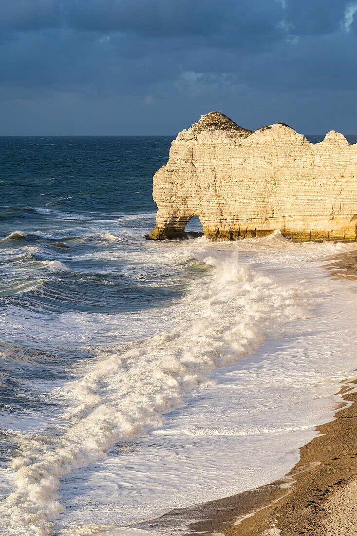 France, Seine Maritime, Cote d'albatre, Etretat, the storm