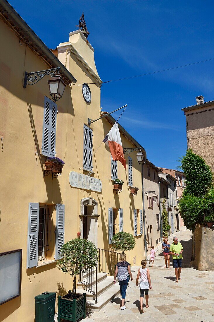 Frankreich, Var, Golf von Saint Tropez, Gassin, mit der Bezeichnung Les Plus Beaux Villages de France (Die schönsten Dörfer Frankreichs), das Rathaus
