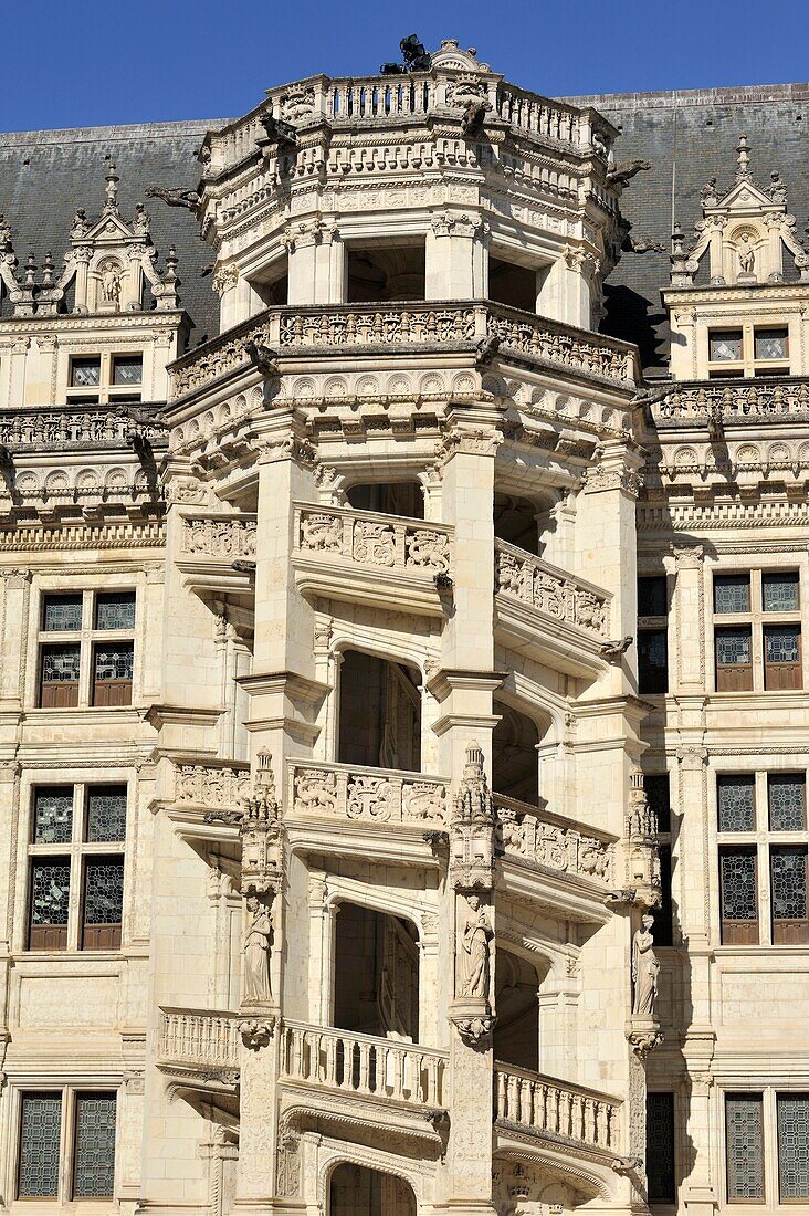 Frankreich, Loir et Cher, Tal der Loire (UNESCO-Welterbe), Blois, château royal de Blois, Fassade des loges de l'aile François 1er