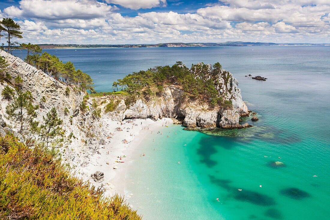 France, Finistere, Armoric Regional Naturel Park, Crozon Morgat, Saint Hernot, Virgin Island point