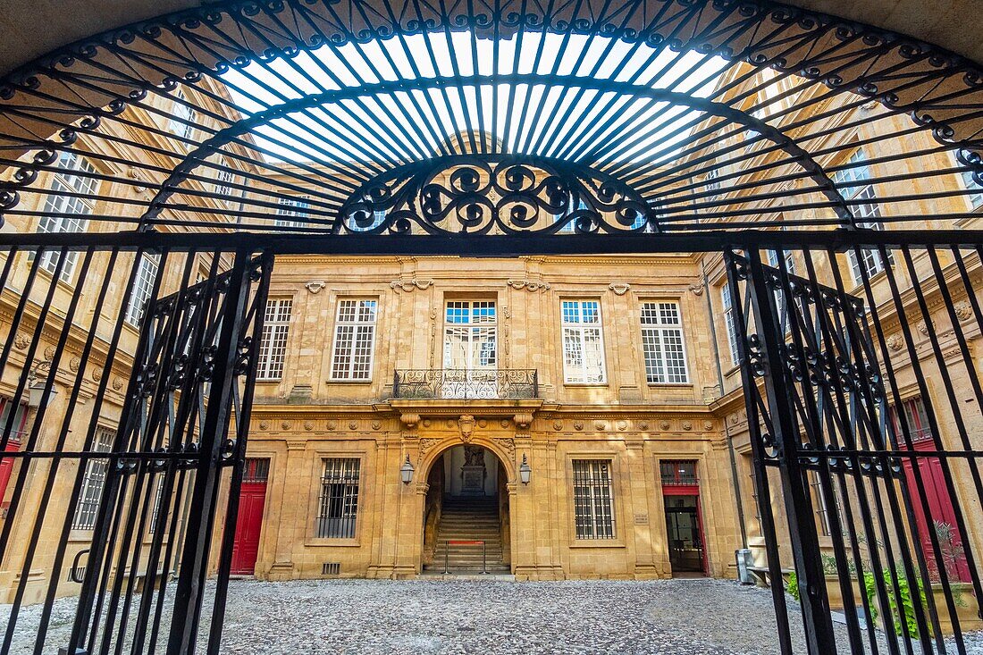 France, Bouches du Rhone, Aix en Provence, the town hall