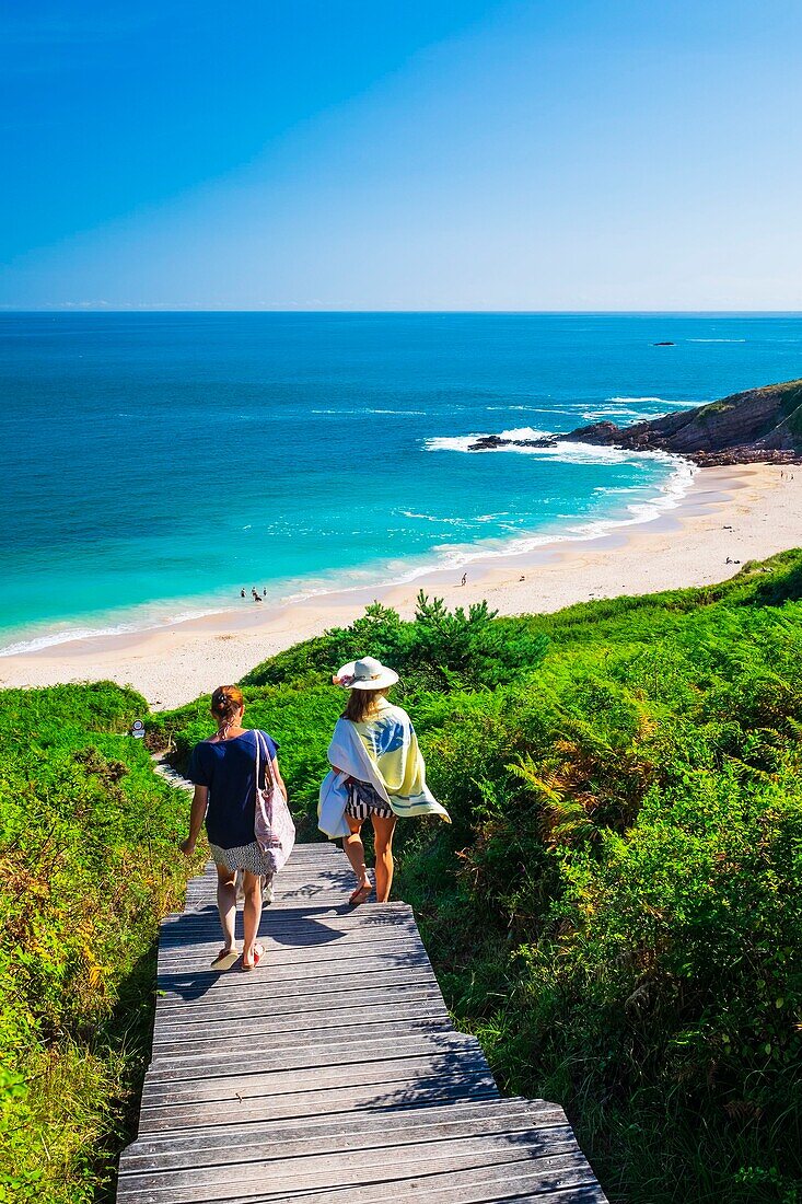 France, Cotes d'Armor, Erquy, Portuais beach in the heart of Erquy Cape