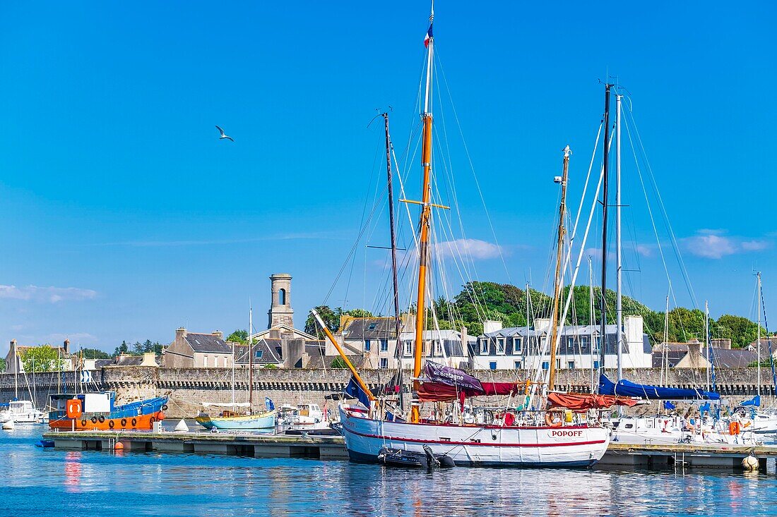 France, Finistere, Concarneau, the harbour, the Popoff is an old wooden trawler 22 m long, built in 1946 in La Rochelle