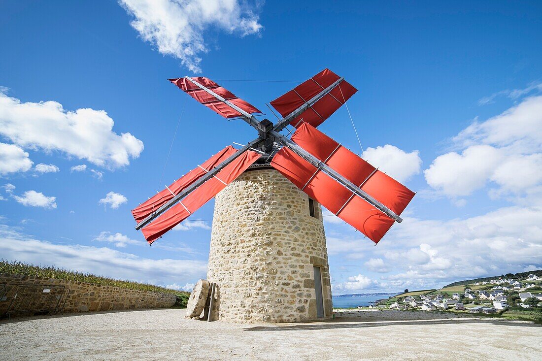 Frankreich, Finistere, Telgruc sur Mer, Luzeoc, Die Windmühle von Luzeoc