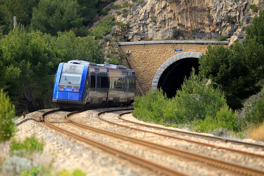 France, Bouches du Rhone, The Blue Coast, Ensuès la Redonne, La Cote Bleue train