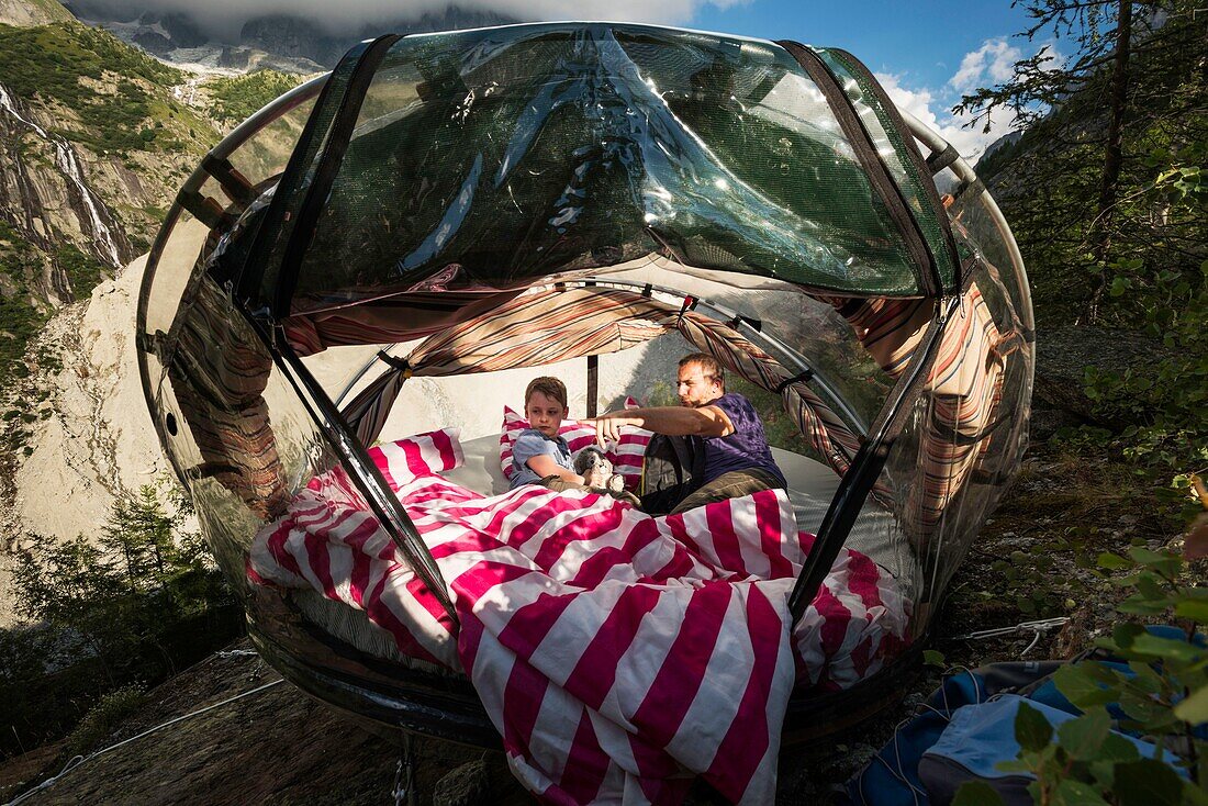 France, Haute Savoie, Chamonix Mont Blanc, Chamonix Valley, the Mer de Glace, Les Mottets chalet snack bar, bubble tent