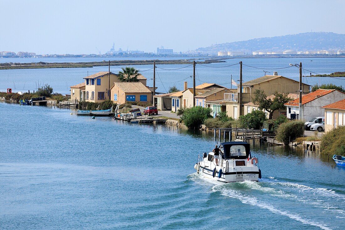 Frankreich, Herault, Vic La Gardiole, Les Aresquiers, ehemaliger Kanal von Pierre, Canal du Rhone bei Sete, Hütten von Aresquiers