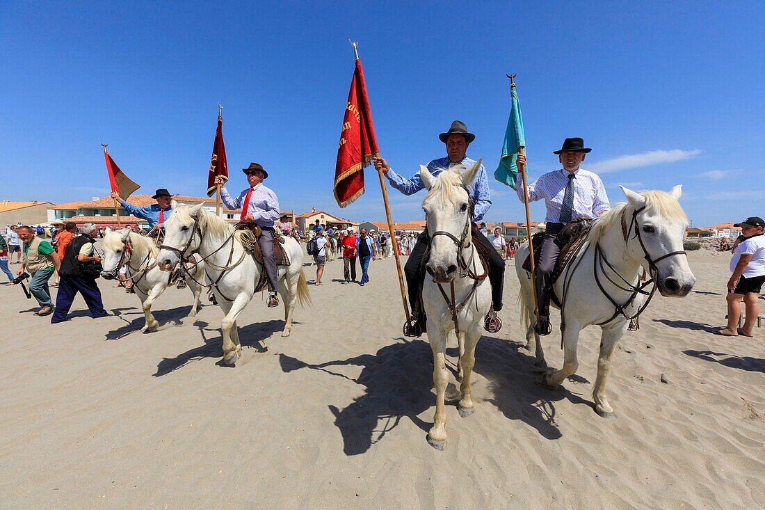 France, Bouches du Rhone, Camargue Regional Natural Park, Saintes Maries de la Mer, May pilgrimage, procession to the sea