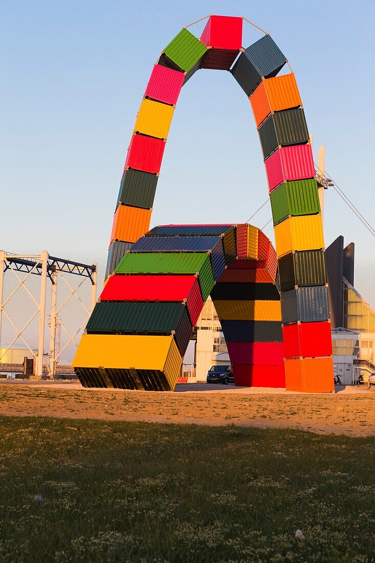 Frankreich, Seine Maritime, Le Havre, von der UNESCO zum Weltkulturerbe erklärt, Southampton-Kai, Vincent Ganivets ikonische Catene de Containers