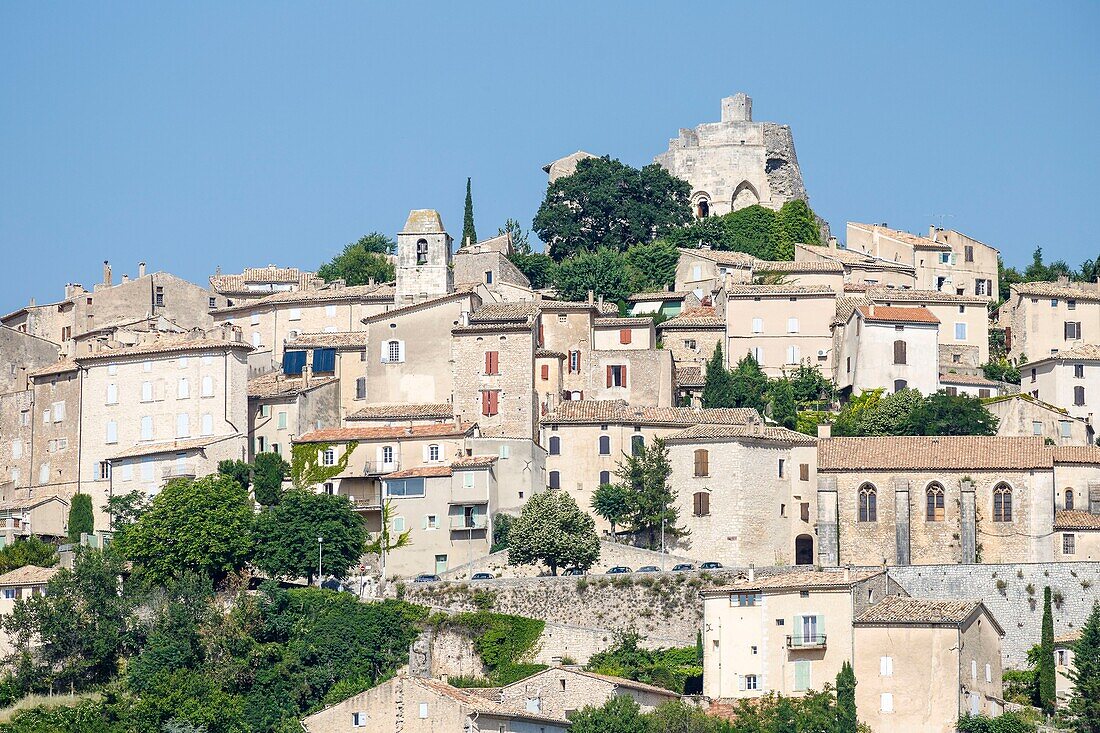 France, Alpes de Haute Provence, Simiane la Rotonde, the village and the Rotonde of 12th century