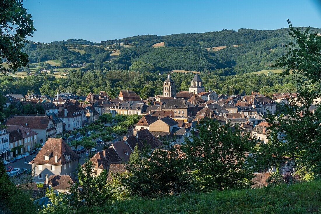 France, Correze, Dordogne valley, Beaulieu sur Dordogne, general view