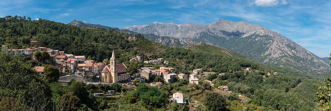 Frankreich, Haute Corse, Vivario, Gesamtansicht des Dorfes