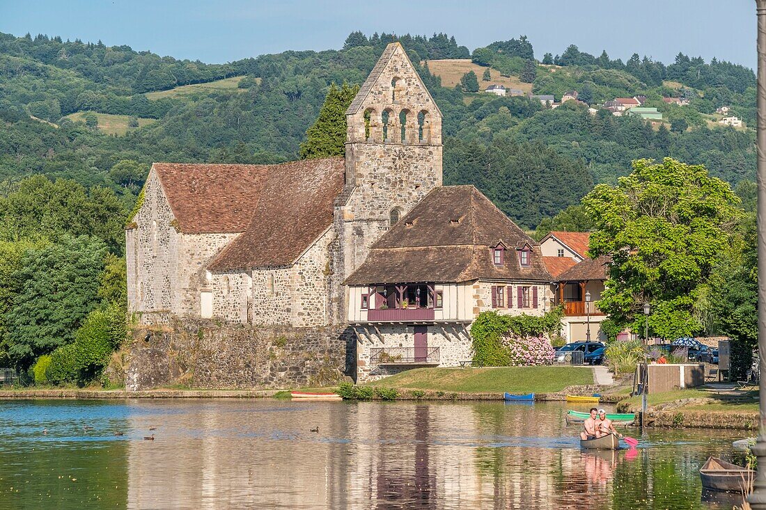 Frankreich, Correze, Dordogne-Tal, Beaulieu sur Dordogne, Büßerkapelle am Ufer der Dordogne