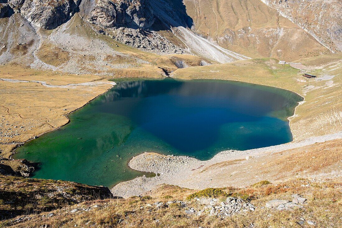 Frankreich, Isere, Nationalpark Ecrins, Veneon-Tal, Muzelle-See und Schutzhütte auf dem Wanderweg GR 54