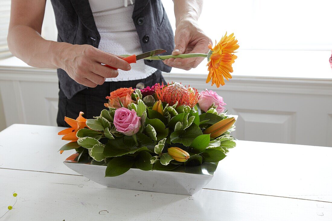 Making floral arrangement