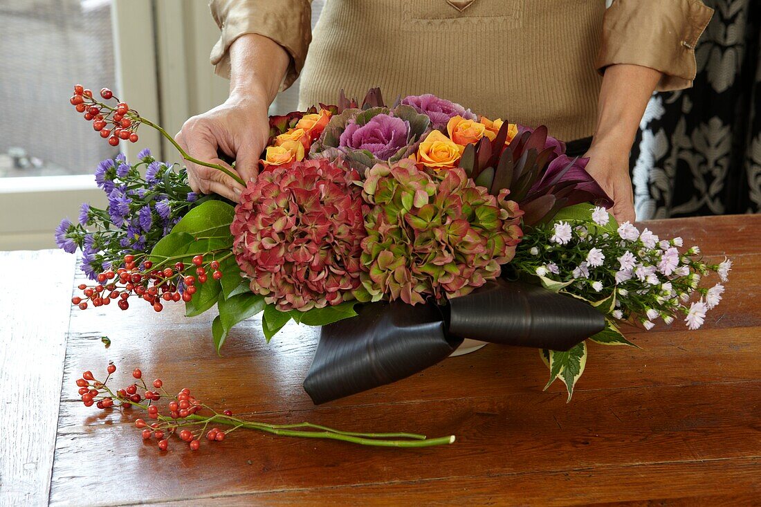 Making floral arrangement