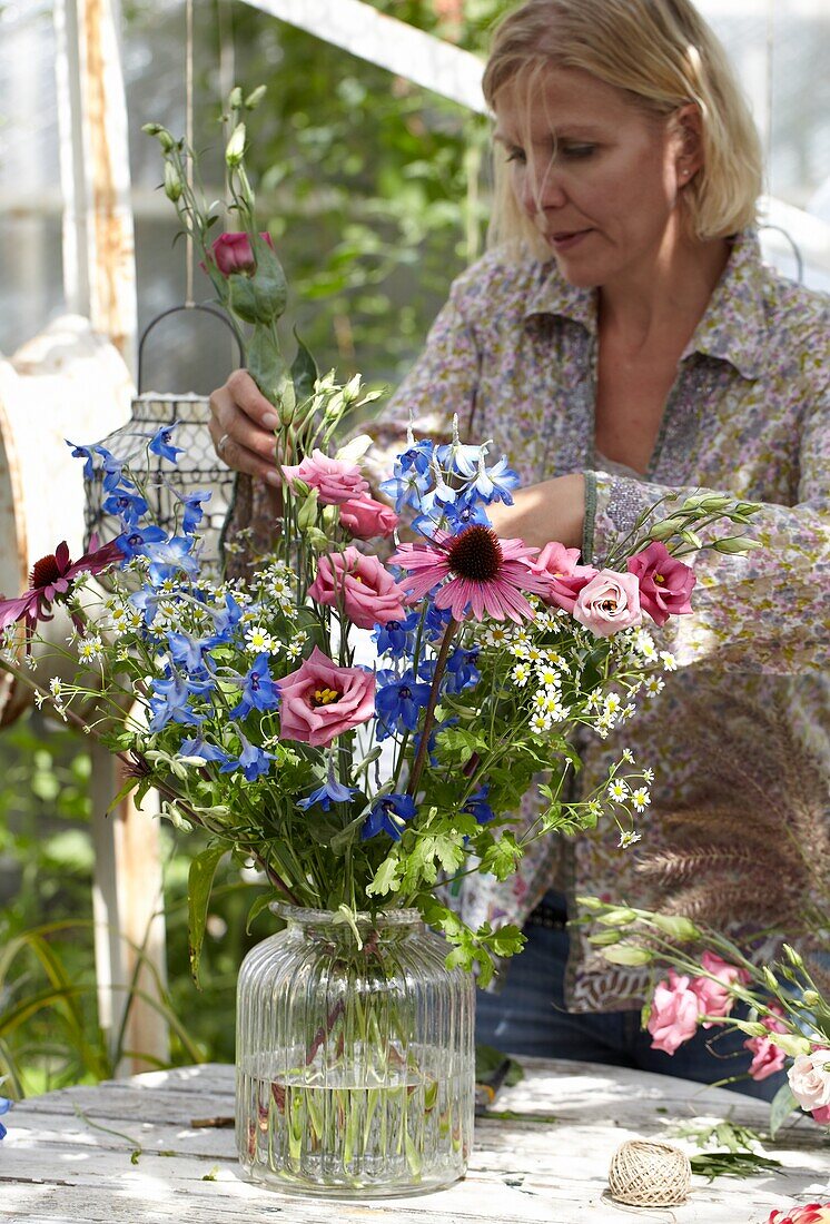 Making summer bouquet