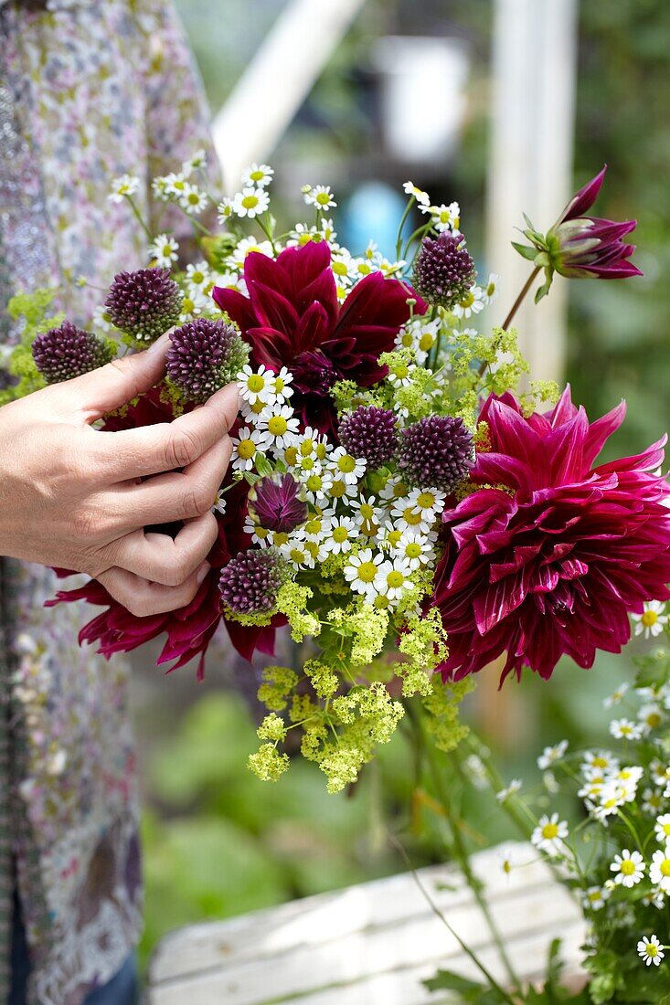 Making summer bouquet