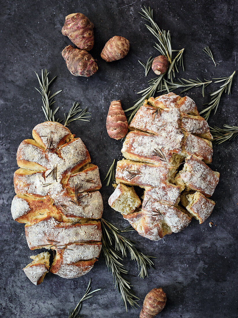 Jerusalem artichoke and garlic pull-apart bread