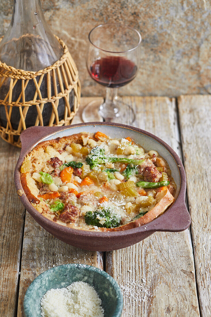 Ribollita mit weißen Bohnen und Salsiccia-Bällchen aus dem Ofen